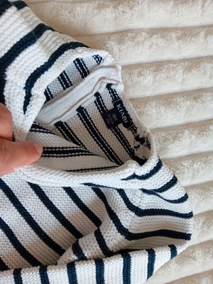 Pull fille 18mois kiabi 🤍💙 - photo numéro 3