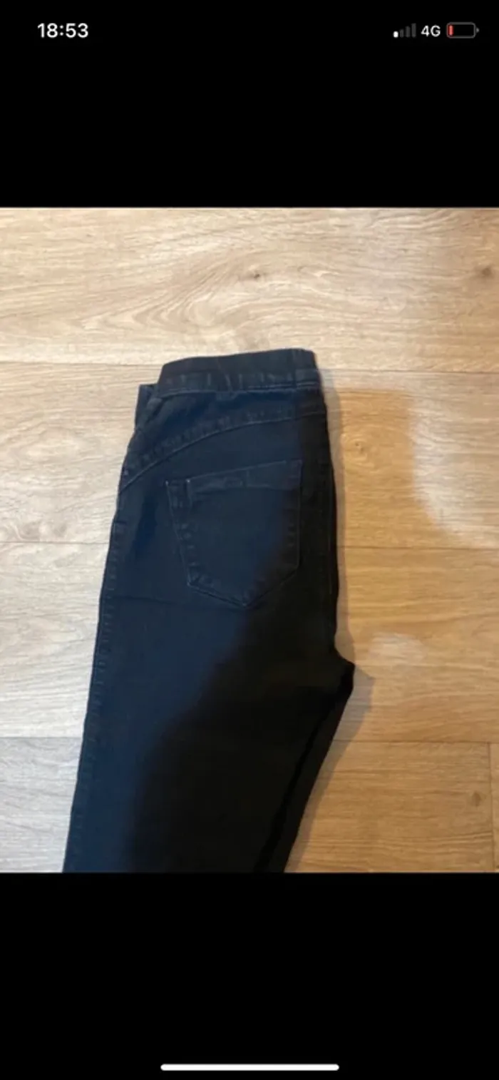 Pantalon noir - photo numéro 2