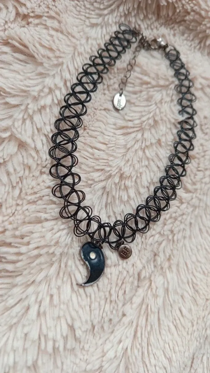 Collier ado ras de cou 🔄 - photo numéro 2
