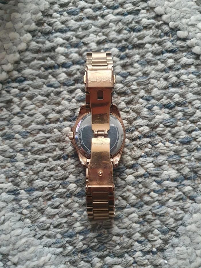 Montre Michael Kors doré rose - photo numéro 6