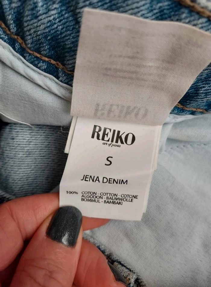 Jolie jupe en jean Reiko
Taille S - photo numéro 7