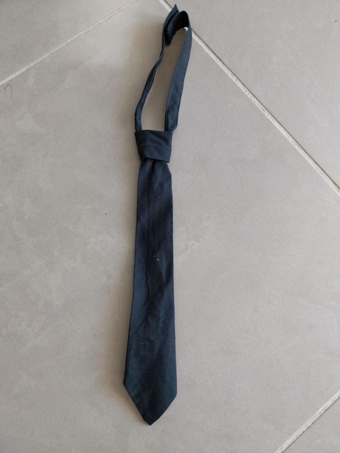 Cravate noire T36M