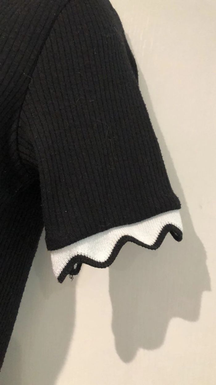 Zara trafaluc T-shirt t36 noir finition dentellée En bas de manches - photo numéro 7