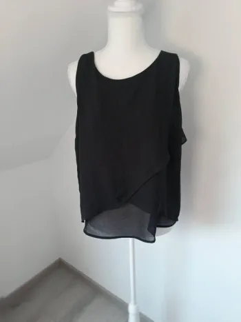 Top noir fluide sans manches Bershka – Taille L – effet superposé