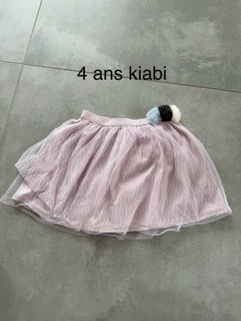 Jupe 4 ans kiabi rose avec pompons