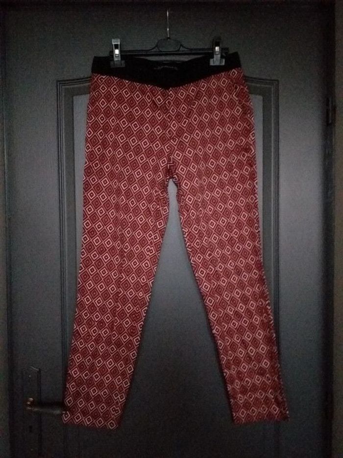 Pantalon resserré blanc & noir & bordeaux 36/S - Zara