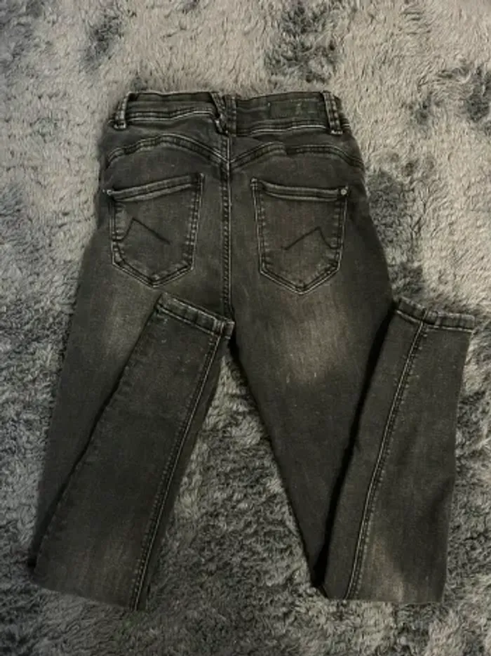 Jeans gris foncé skinny T36 - photo numéro 2