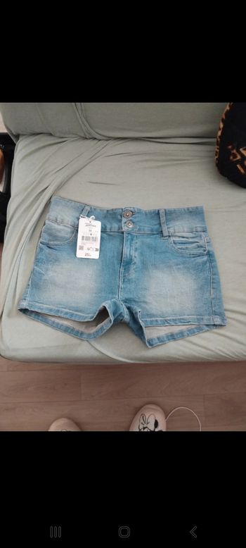 Short jeans