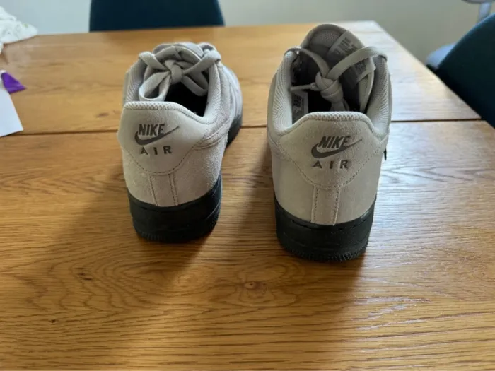 Nike Air Force 1 '07 chaussures homme basket gris noir état neuf utilise 3 fois - photo numéro 4