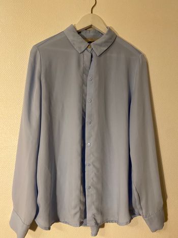 Blouse bleu ciel M 