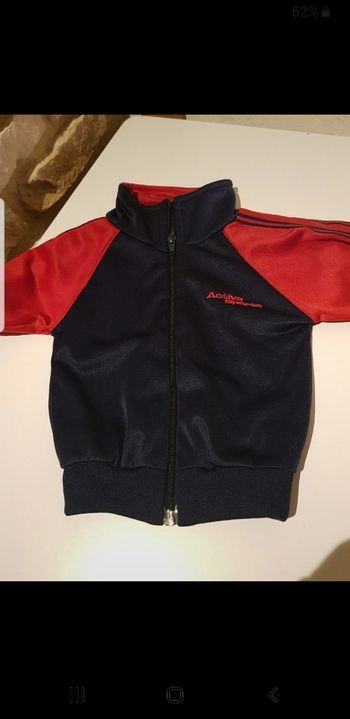 Veste de survêtement bébé taille 12 mois
