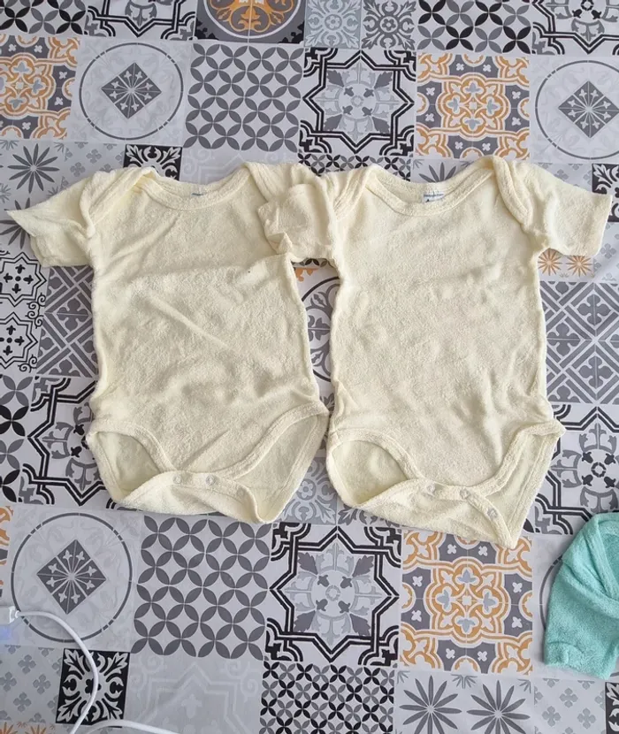 6 body manche courte style éponge taille 2 ans - Tex - photo numéro 12