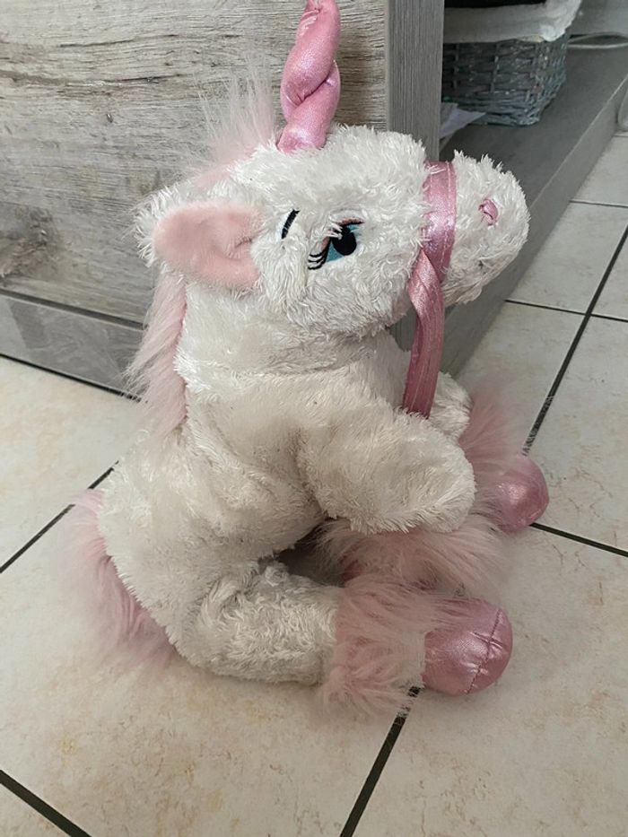 Peluche licorne