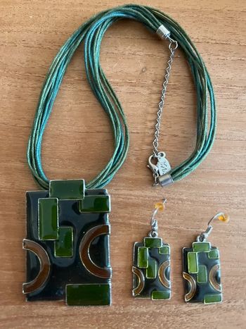 Parure collier et boucles d’oreilles Eva