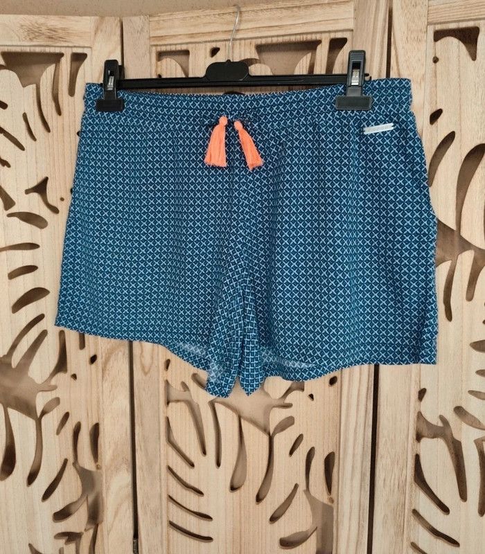 Short fluide imprimé, pompon T 44 Esmara - photo numéro 2