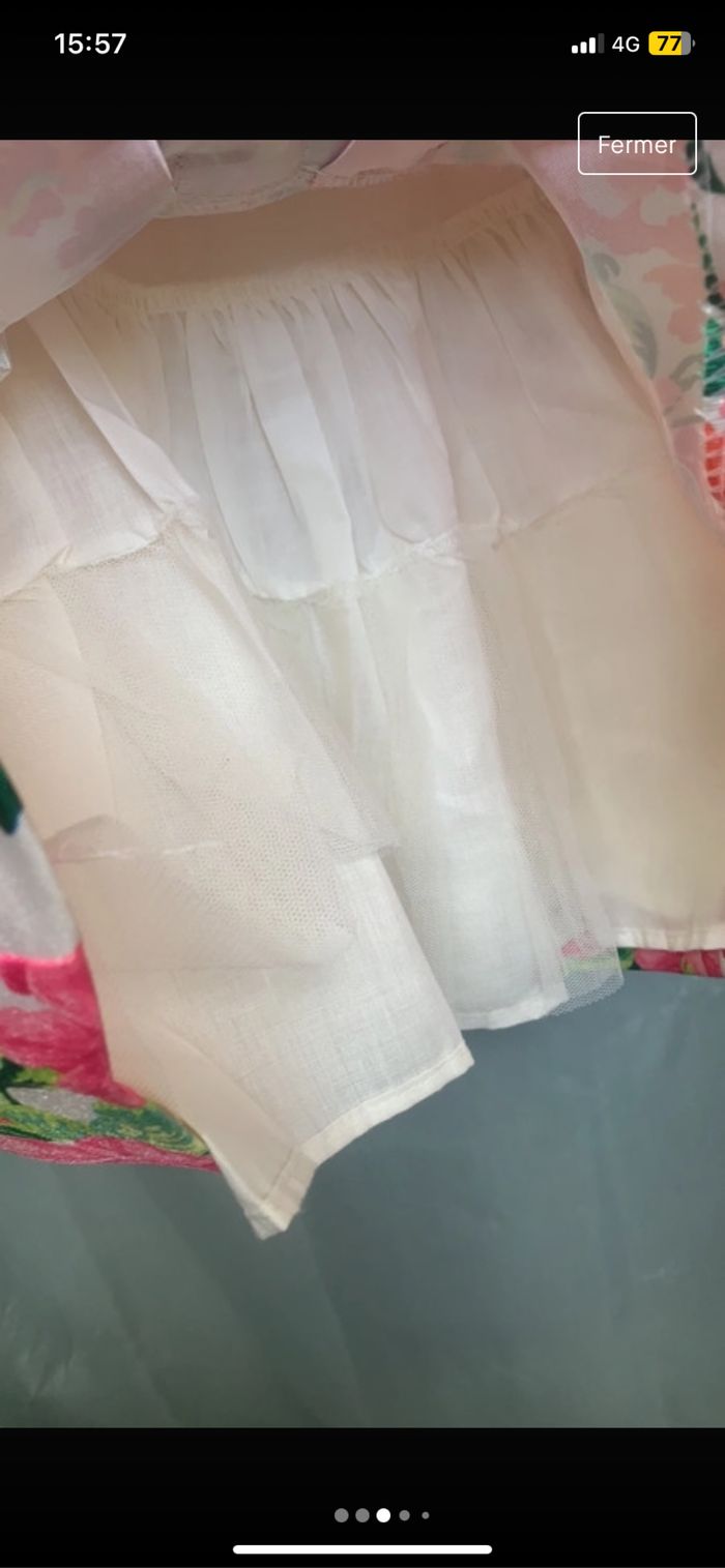 Très jolie robe à fleurs - photo numéro 7