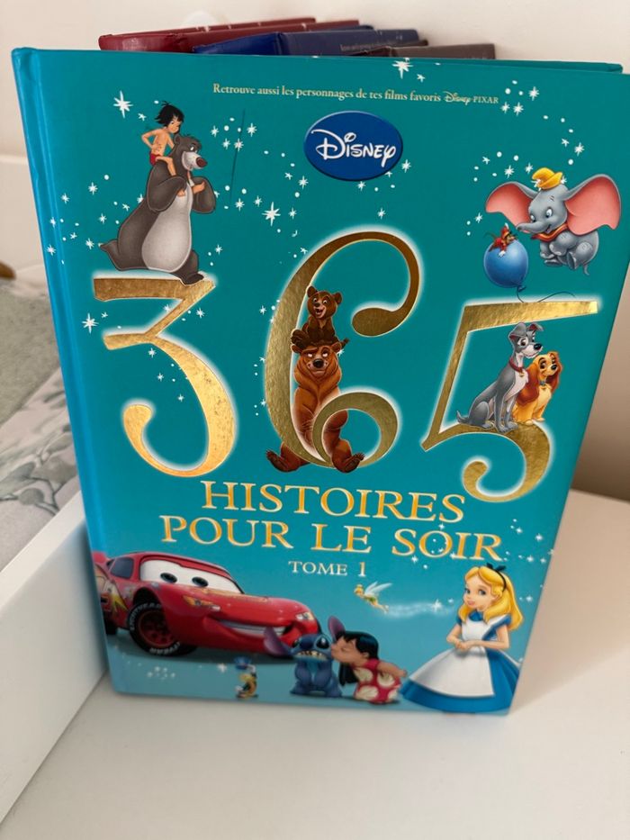 📚 Lot complet Disney – 365 Histoires pour le soir – Tomes 1 à 4 🌙 - photo numéro 3