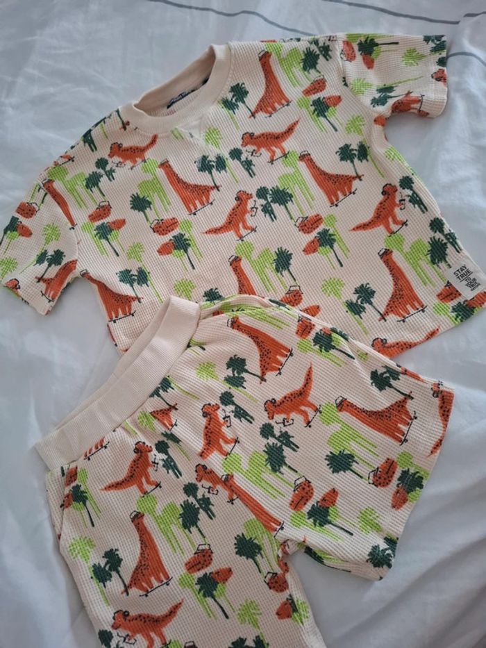Ensemble dinosaure garçon 🩷