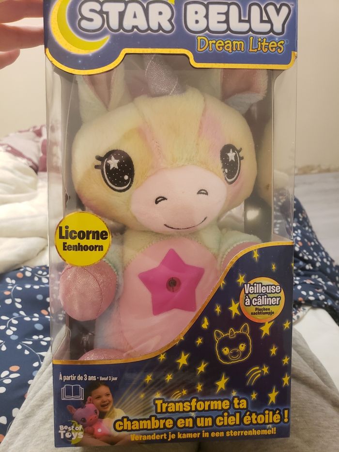 Star belly Licorne - veilleuse projeteuse- neuf