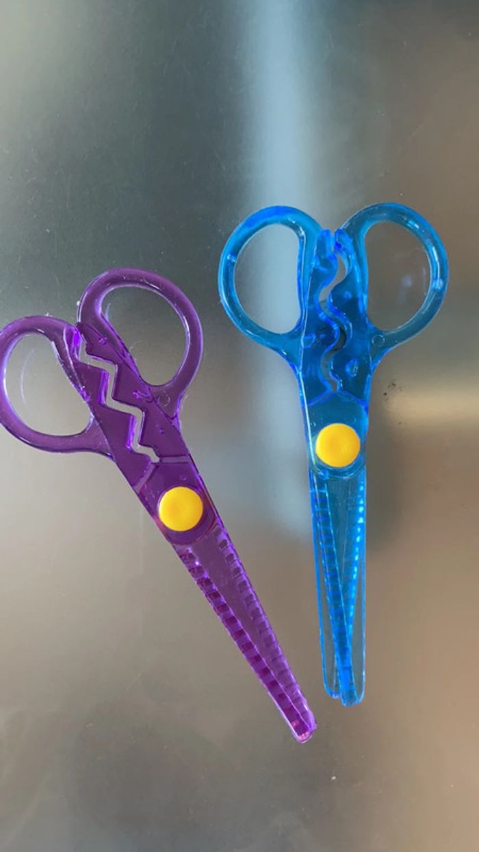 Lot de 2 paires de ciseaux crantés scrapbooking