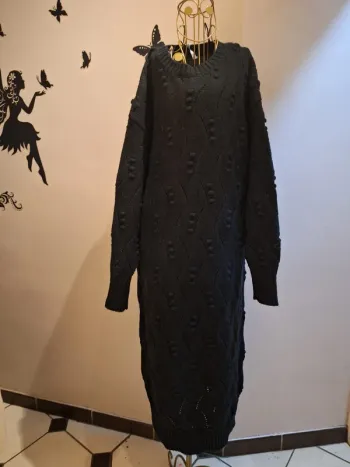 Longue robe pull noire
