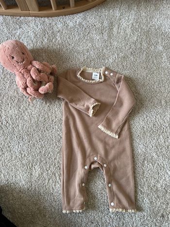 Tenue fille neuve 3-6 mois