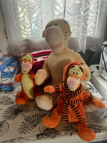 Lot de 3 peluches Tigrou