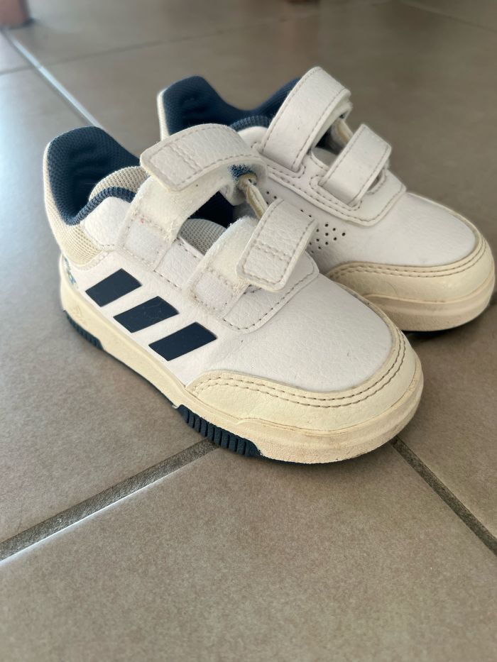 Basket Adidas Disney - photo numéro 2