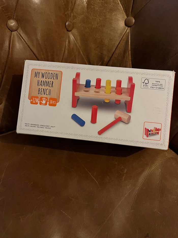 Établi marteau en bois - photo numéro 2