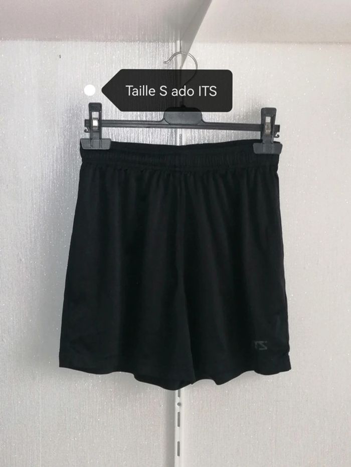 Short sport Its taille S