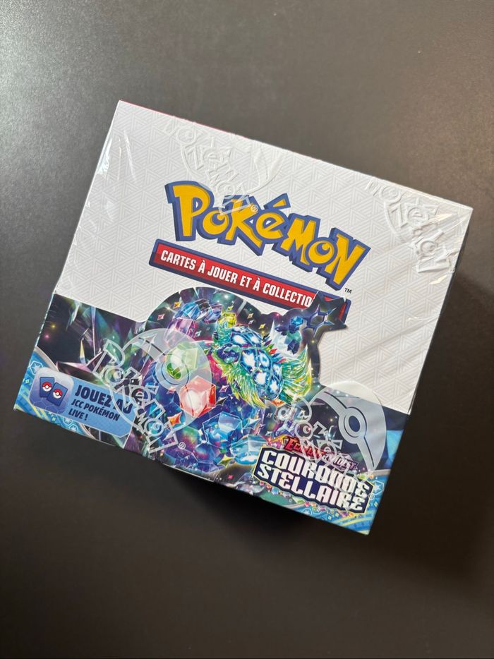 Display Pokémon Couronne Stellaire NEUF