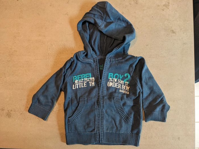 Gilet à capuche 6 mois