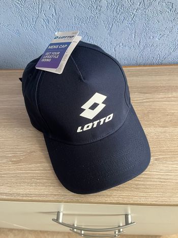 Casquette adulte Lotto neuf