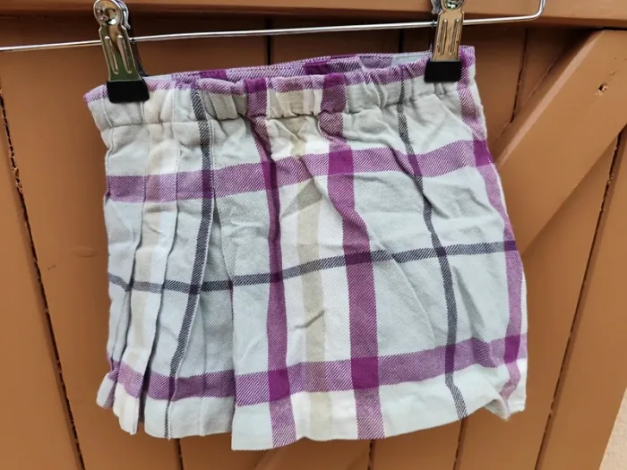 Mini jupe Burberry 2 ans - photo numéro 4