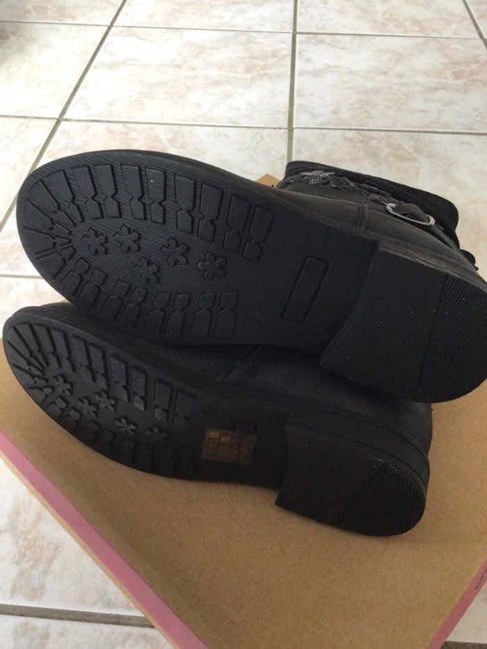 Bottines fille pointure 33 neuves - photo numéro 3