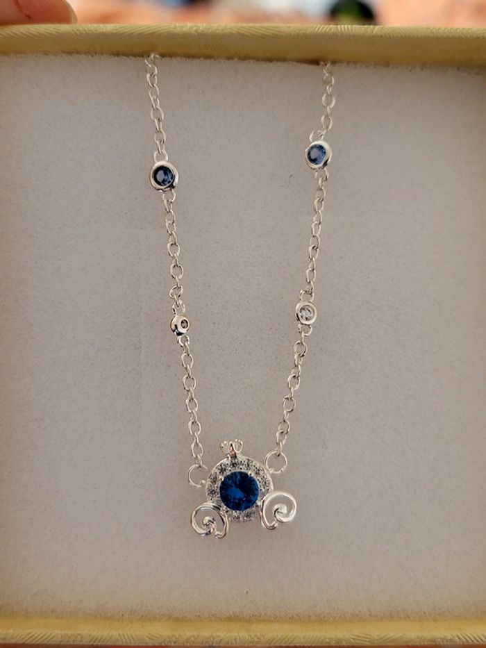 Collier fantaisie