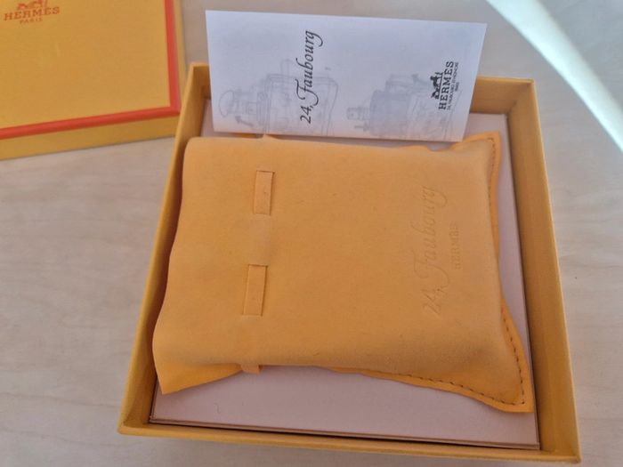 Parfum bijou Hermès 24 faubourg vintage - photo numéro 4