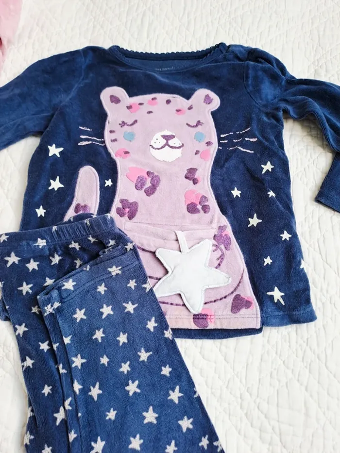 8 pyjamas velours 24 mois (2ans) - photo numéro 8