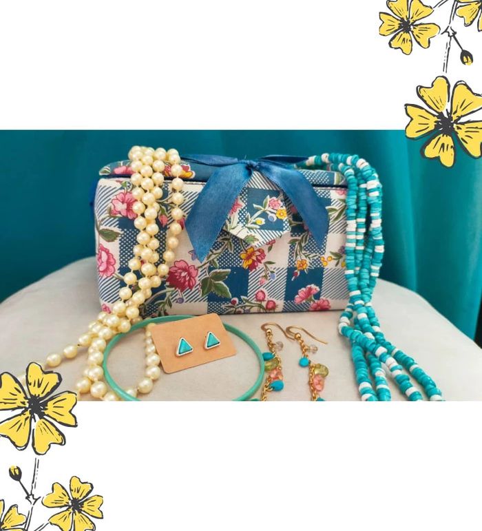 Coffret Bijoux vintage & ethniques + boîte à bijoux tissu fleuri - photo numéro 3