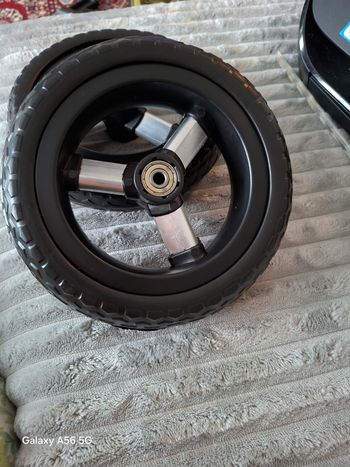 Roues de chariot de course 