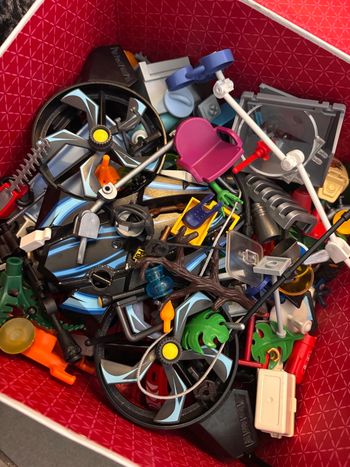 Boîte accessoires divers playmobil