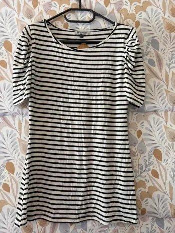T-shirt fin à rayures