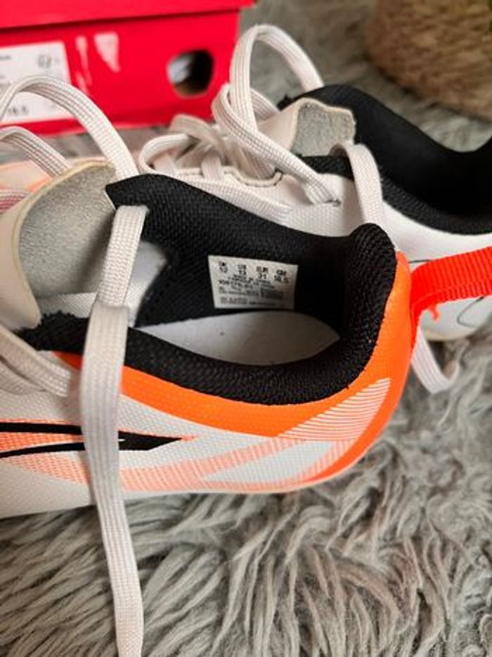 Chaussures de foot puma à crampons taille 31 - photo numéro 4