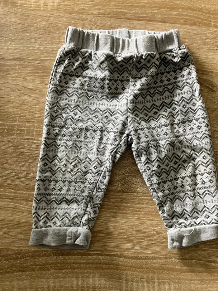 Lot de 5 leggings fille 9 mois + 1 offert (12 mois) - photo numéro 4