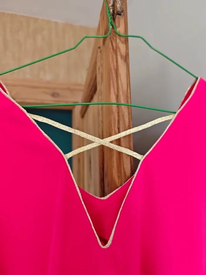 Robe rose jamais portée - photo numéro 3
