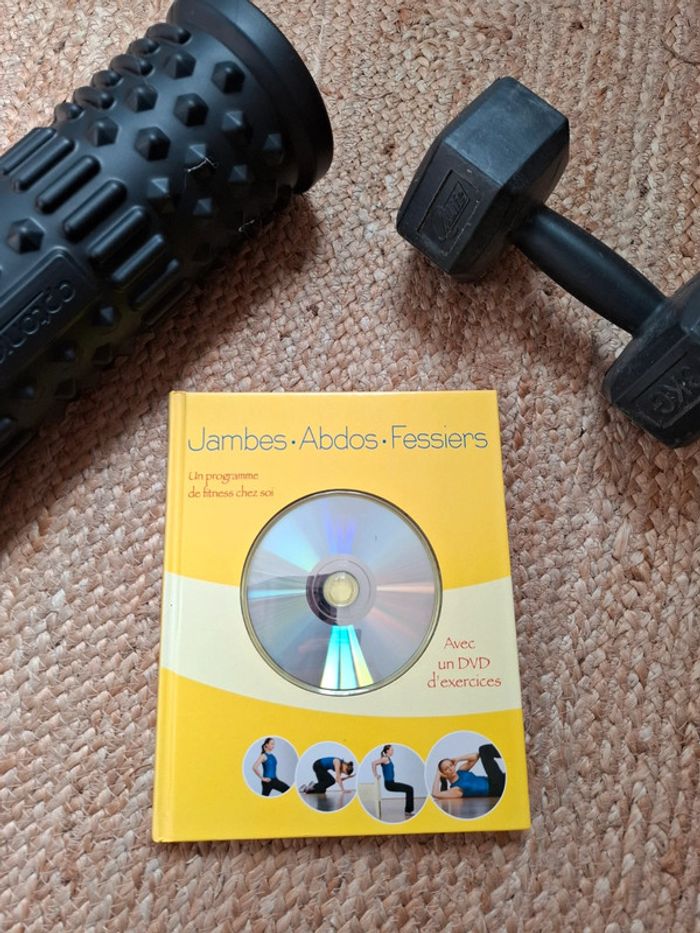 Livre Fitness +DVD sport Jambes Abdos Fessiers
