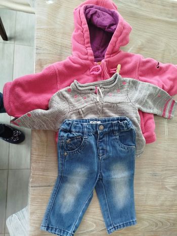 Lot de vêtements filles 9 mois 