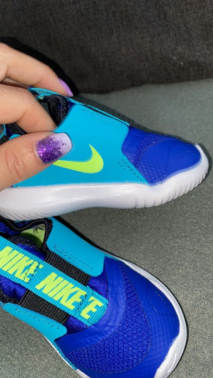 Basket nike taille 19,5 neuve - photo numéro 3