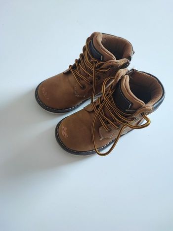 Chaussures montantes taille 23