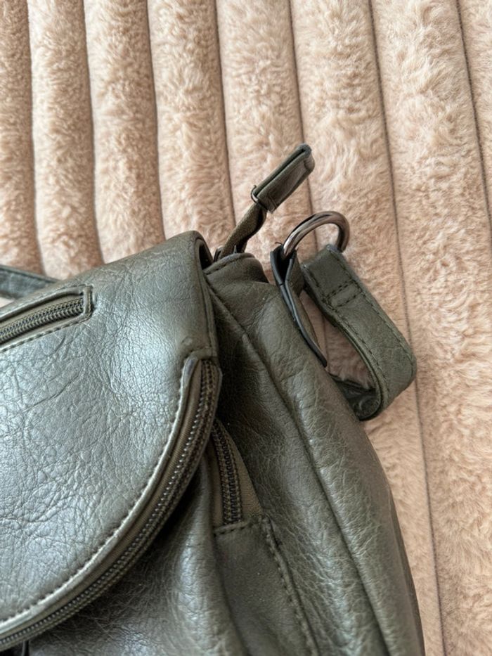 Petit sac à main classe élégant similicuir gris anthracite avec poches extérieures et intérieures - photo numéro 11